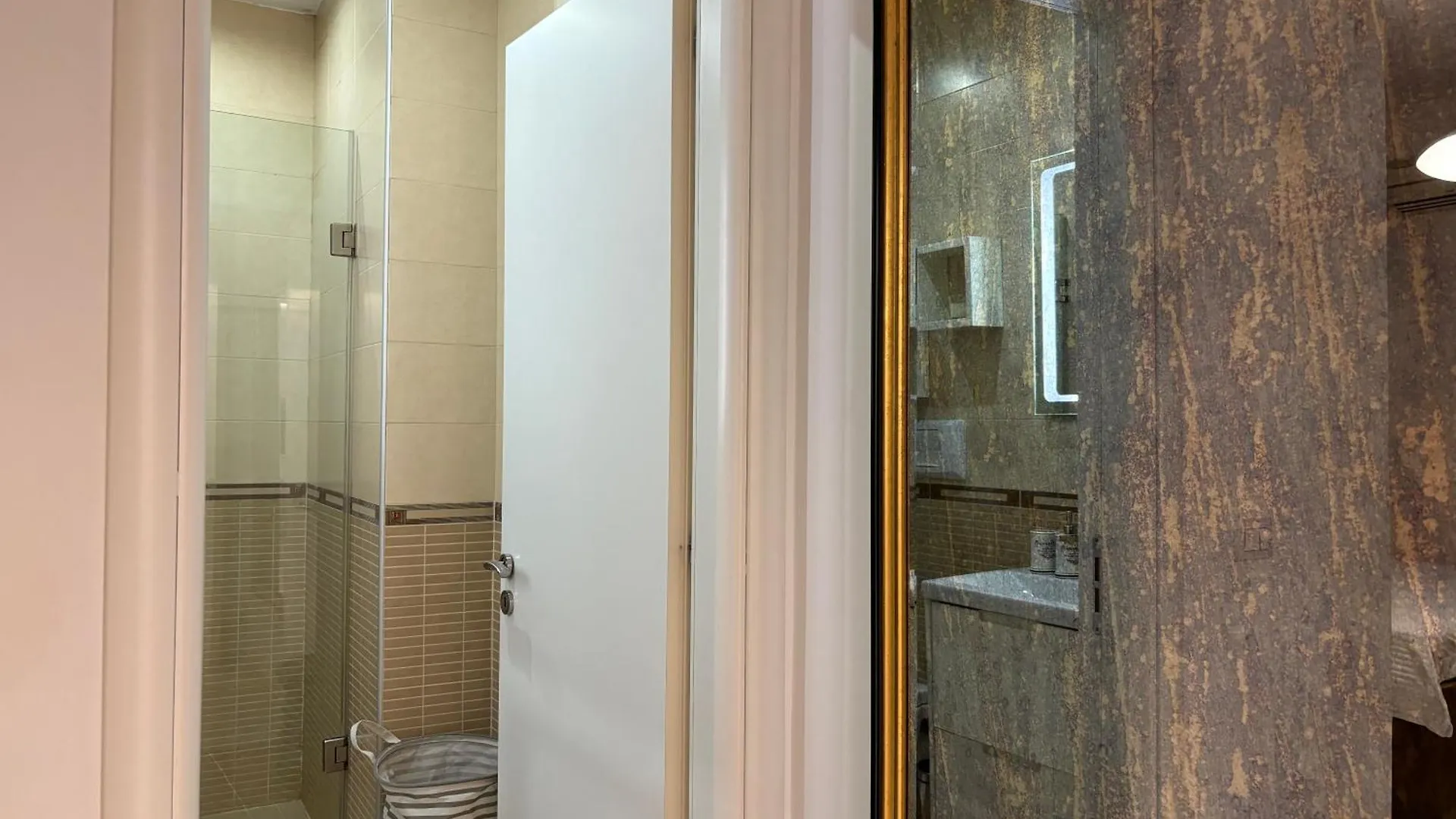 Tam Serviced 2Bdr Apartment City Center No6 Tirana Albánia