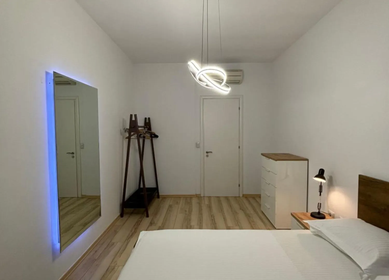 Tam Serviced 2Bdr Apartment City Center No6 Tirana