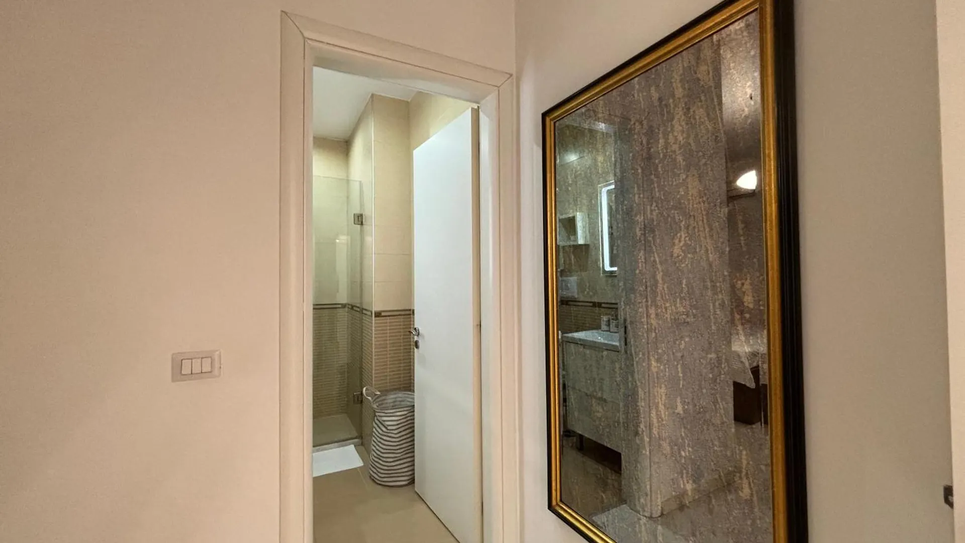 Tam Serviced 2Bdr Apartment City Center No6 Tirana 0*,  Albania