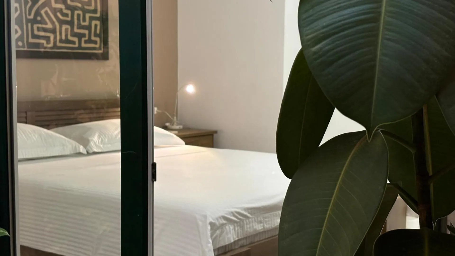 Tam Serviced 2Bdr Apartment City Center No6 Tirana